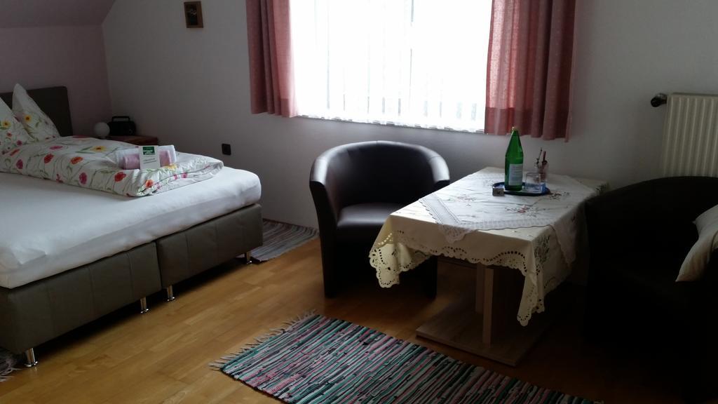 Pension Maria Wallner Bad Gams Buitenkant foto